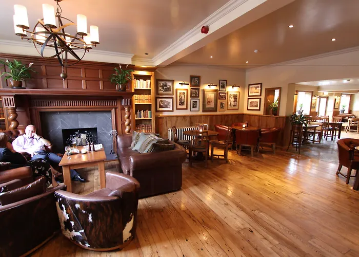 Hotel The Bear'S Paw Warmingham