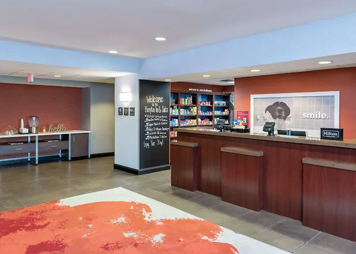 Hampton Inn & Suites