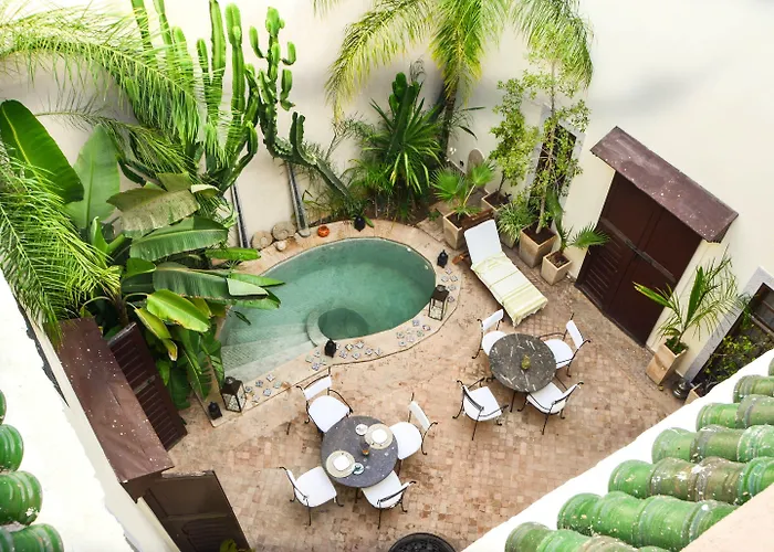 Riad Les Ammonites And Spa