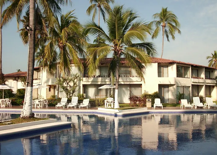 Cabo Blanco Hotel&Marina