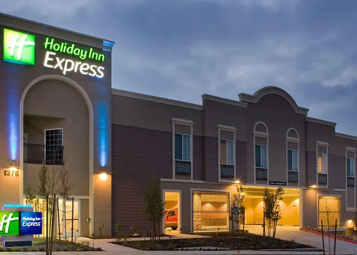 Holiday Inn Express By Ihg