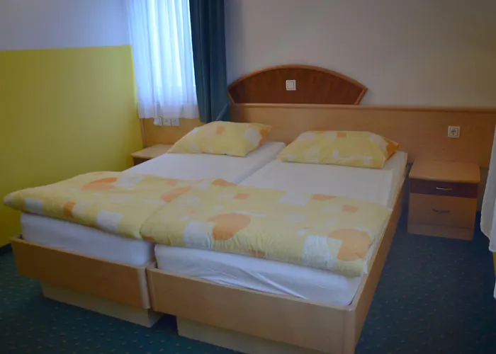 Garni Hotel Zvon