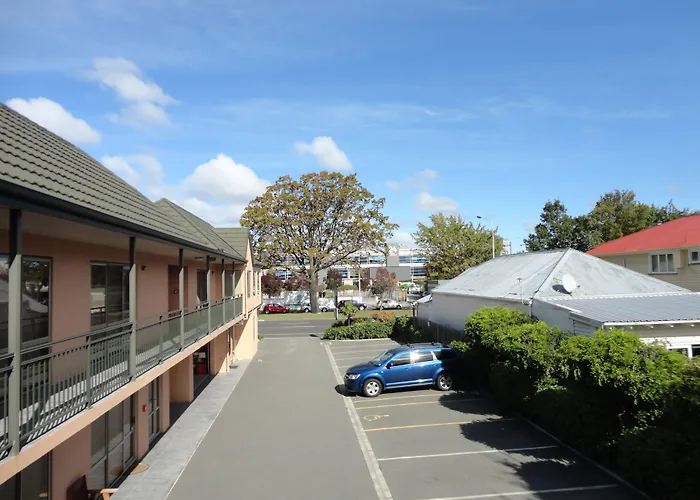 Bealey Avenue Motel