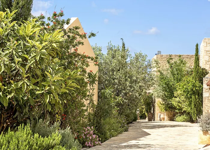 Kapsaliana Village Hotel