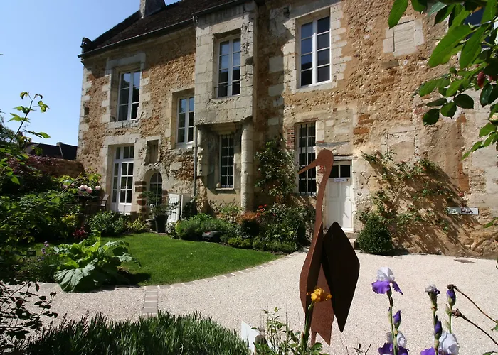 Logis - Hotel & Restaurant Du Tribunal Mortagne-au-Perche