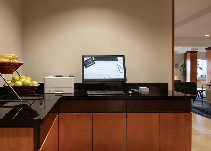Fairfield Inn & Suites