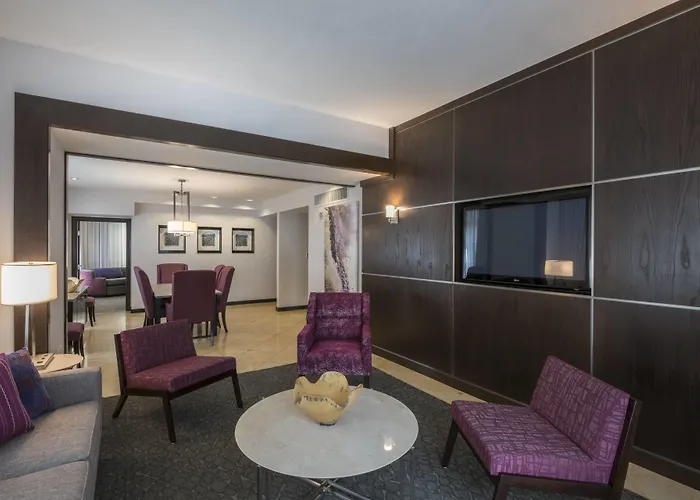 Courtyard By Marriott Tulsa Downtown