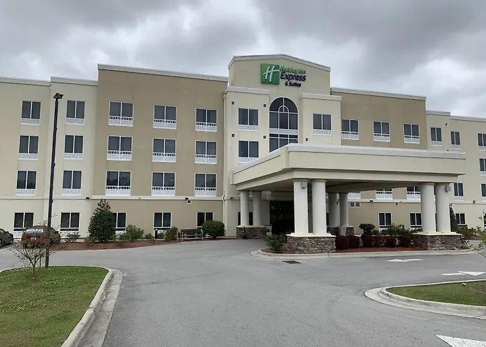 Holiday Inn Express & Suites Northwest New Bern By Ihg