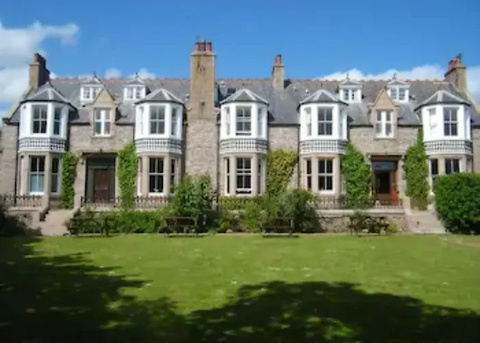 Kilmarnock Arms Hotel
