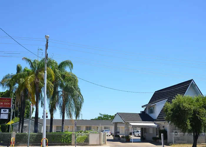 Alexander Motor Inn