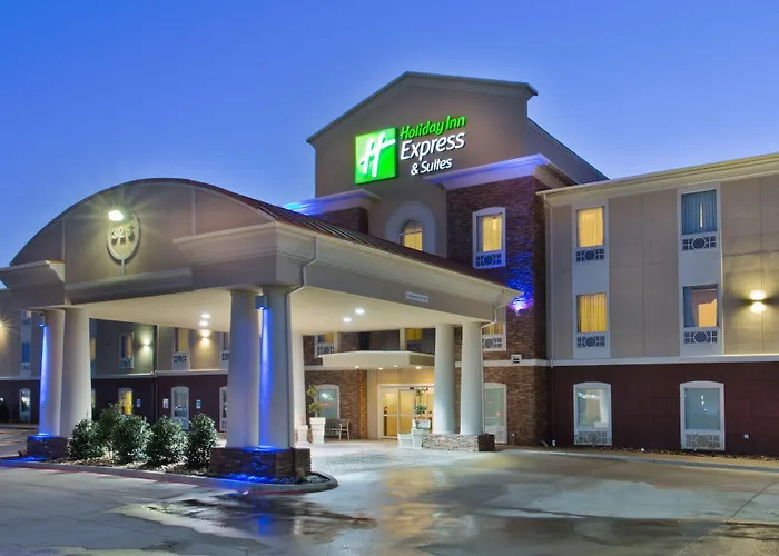 Holiday Inn Express & Suites Alvarado By Ihg