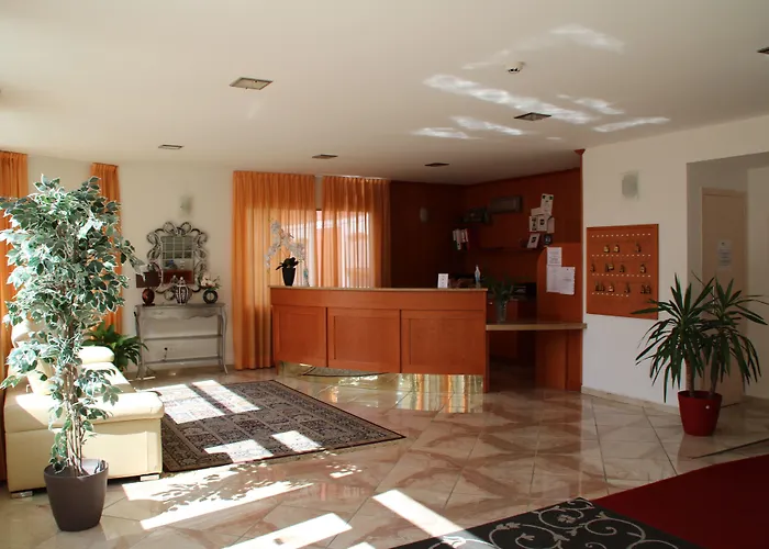 Hotel Lutetia Lourdes