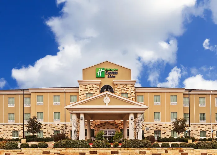Holiday Inn Express & Suites Brady By Ihg