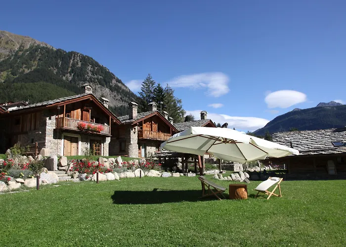 Au Coeur Des Neiges Resort Spa & Free E-Bike Courmayeur
