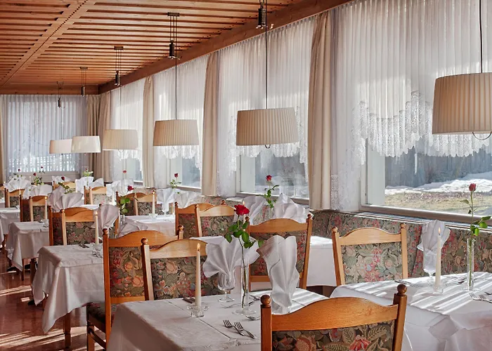 Posthotel Lutago