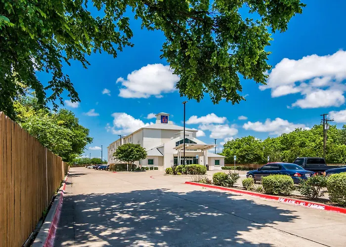 Motel 6-, Tx