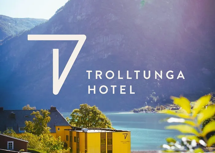 Trolltunga Hotel