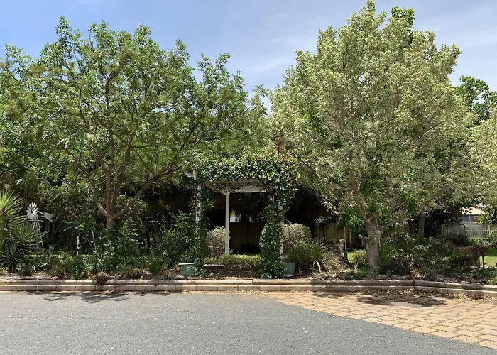 Orana Windmill Motel