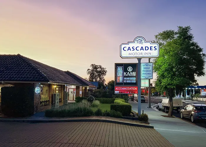 Cascades Motor Inn