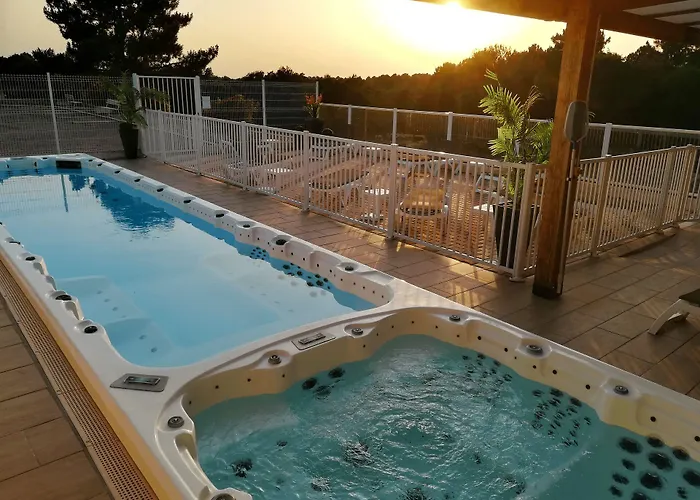 Hotel Restaurant Logis Le Tropicana