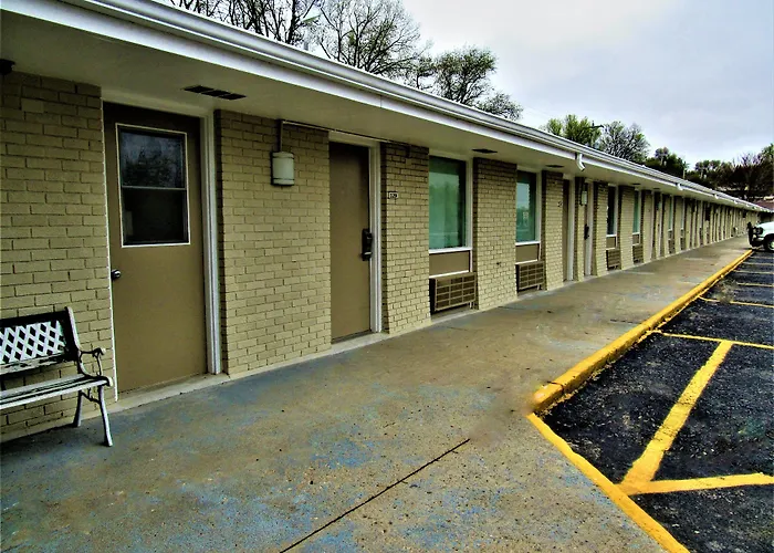 Capri Motel