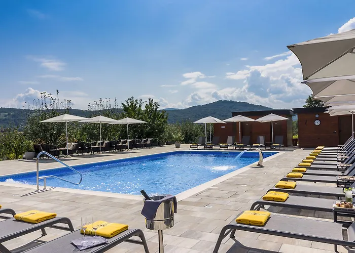 Hotel Degenija