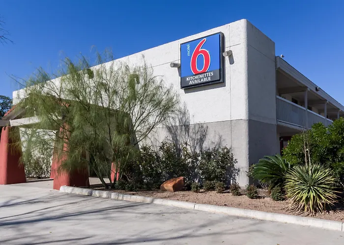 Motel 6-, Tx