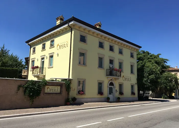 Hotel Operà