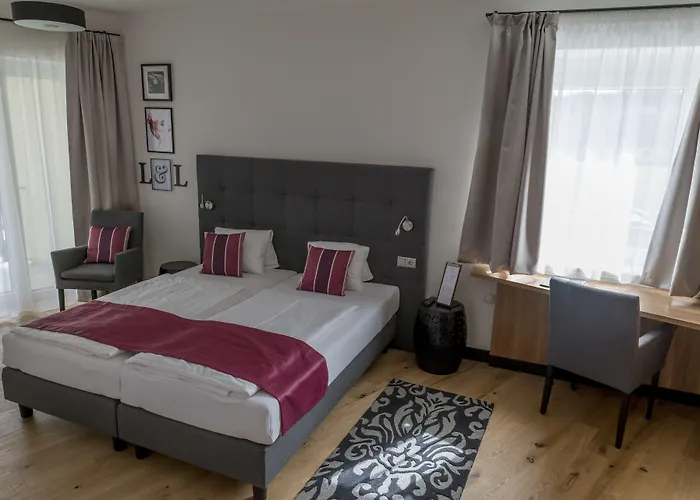 Hotel Locker&Legere