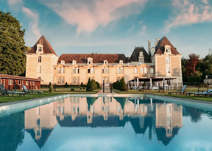Chateau De Jalesnes