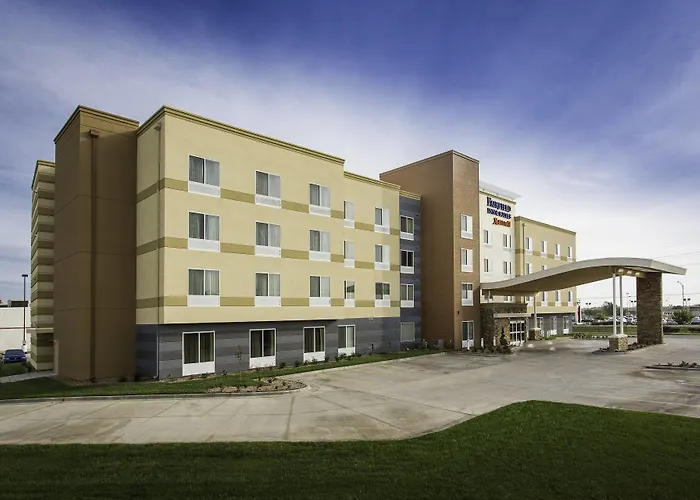 Fairfield Inn And Suites Hutchinson