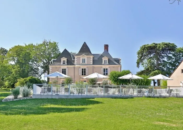 Hôtel&Restaurant - Le Manoir des Cèdres - piscine chauffée et climatisation