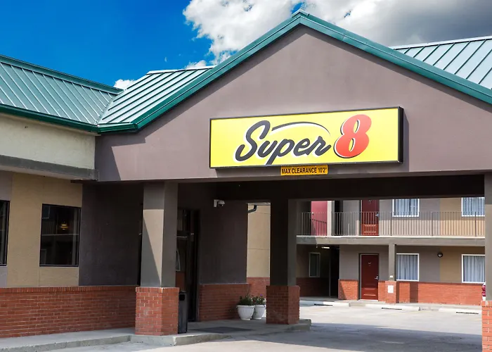 Super 8 By Wyndham Fox Creek