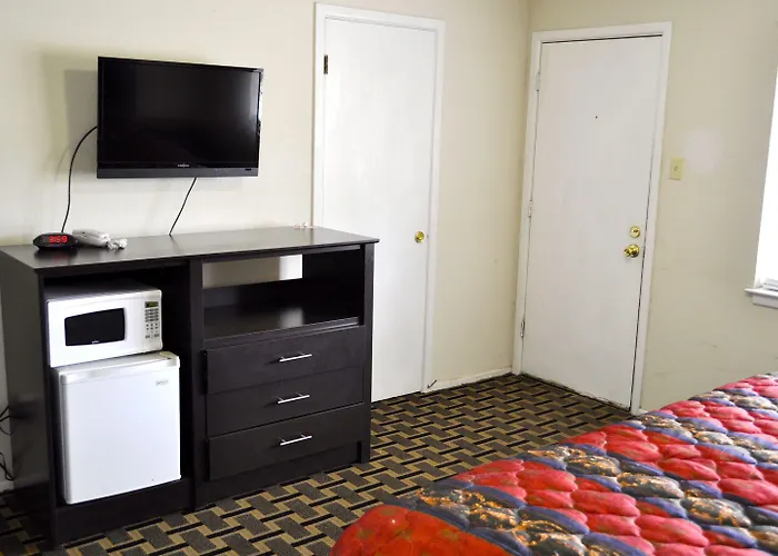 Andrews Motor Inn
