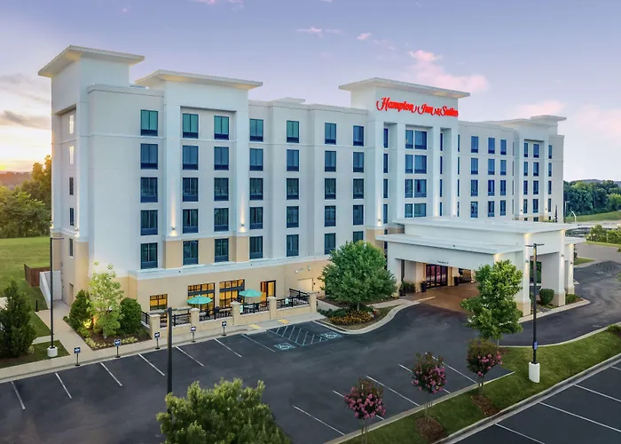 Hampton Inn & Suites /Hamilton Place