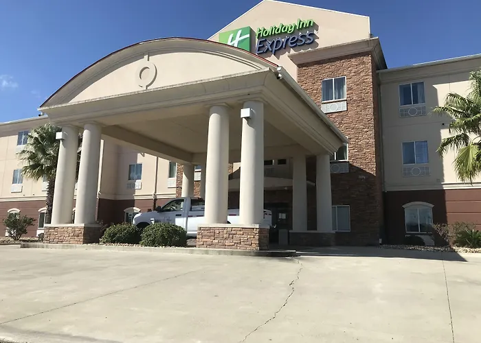 Holiday Inn Express Kenedy By Ihg