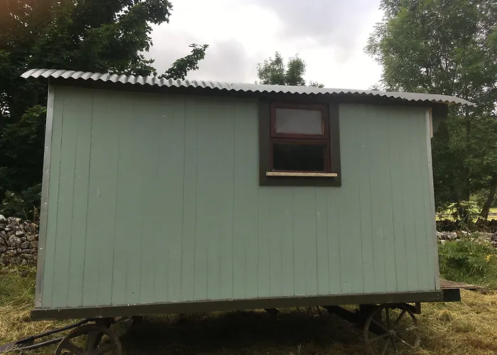 Sweetbriar Cottage And Camping