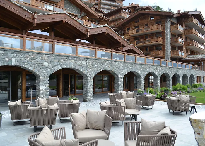 Nendaz 4 Vallees & Spa 4* Superior