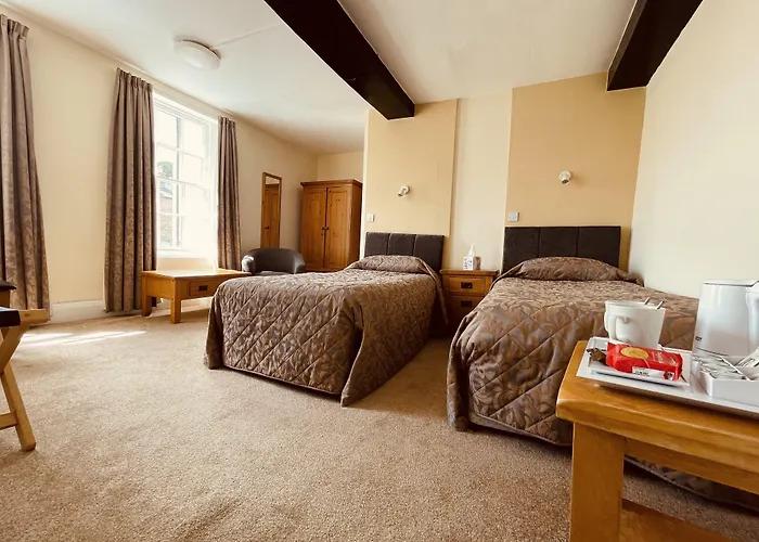 Cain Valley Hotel