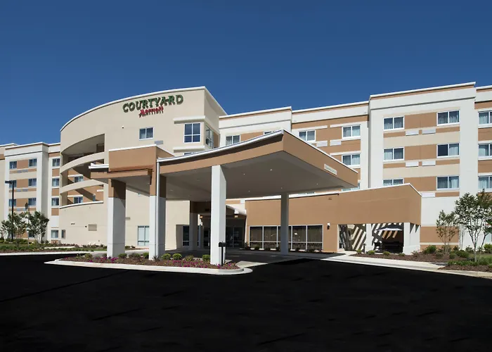 Courtyard By Marriott Columbus
