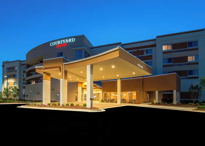 Courtyard By Marriott Columbus