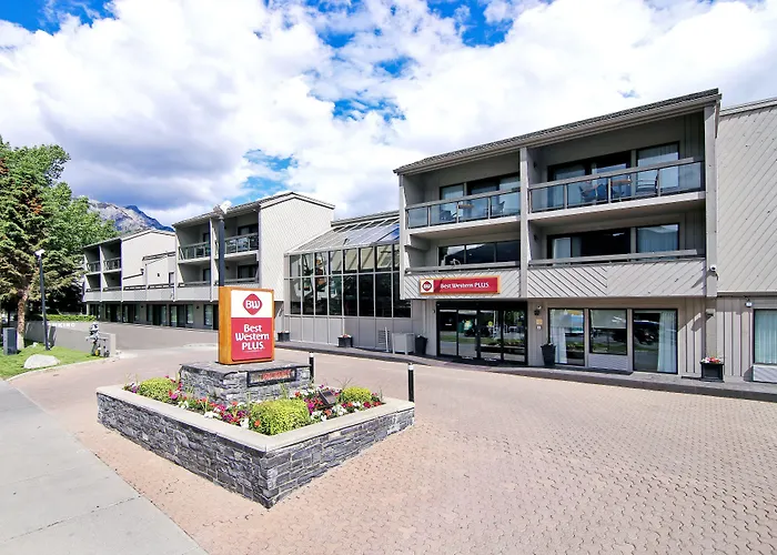 Best Western Plus Banff International Lodge