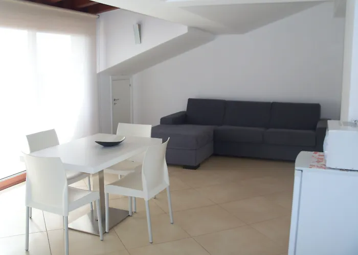Aparthotel Riviera Ionica Santa Teresa Di Riva