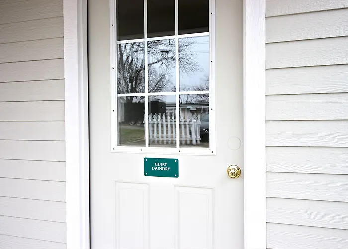 Peach Tree Inn & Suites Fredericksburg