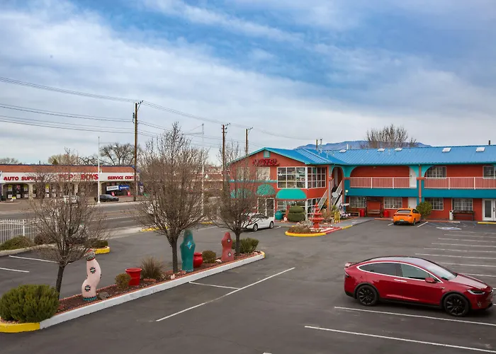 Sandia Peak Inn Old Town Abq, A Howard Johnson By Wyndham