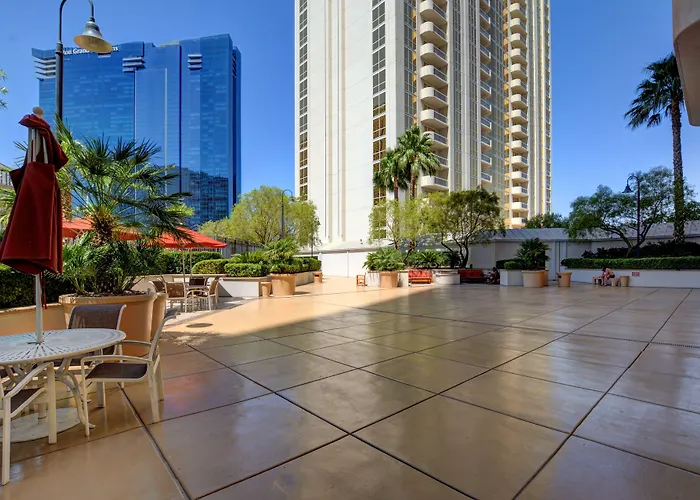 Jet Luxury Elite At The Signature