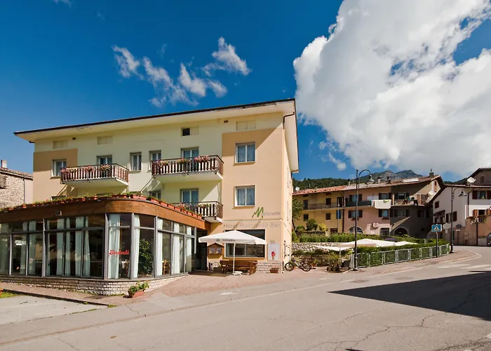 Hotel Martinelli Ronzo-Chienis