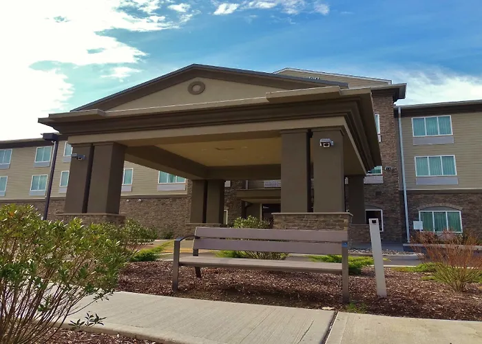 Holiday Inn Express And Suites Montgomery By Ihg