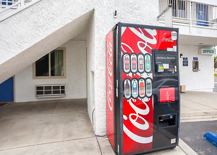 Motel 6-, Ca - Downtown