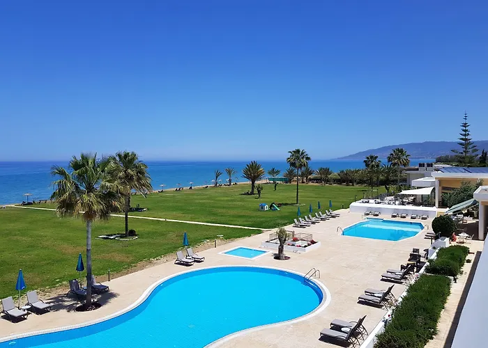 Natura Beach Hotel And Villas